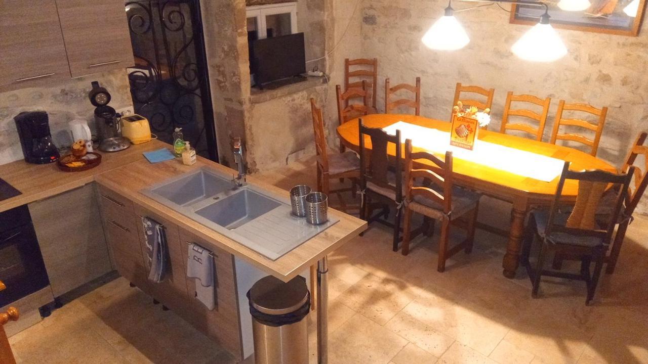 Gite de 6 à 14 pers avec Piscine-Jacuzzi- Salle des fêtes Bastanes Exterior foto