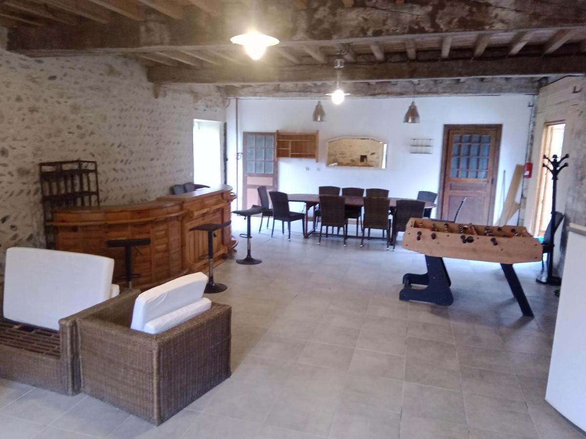 Gite de 6 à 14 pers avec Piscine-Jacuzzi- Salle des fêtes Bastanes Exterior foto