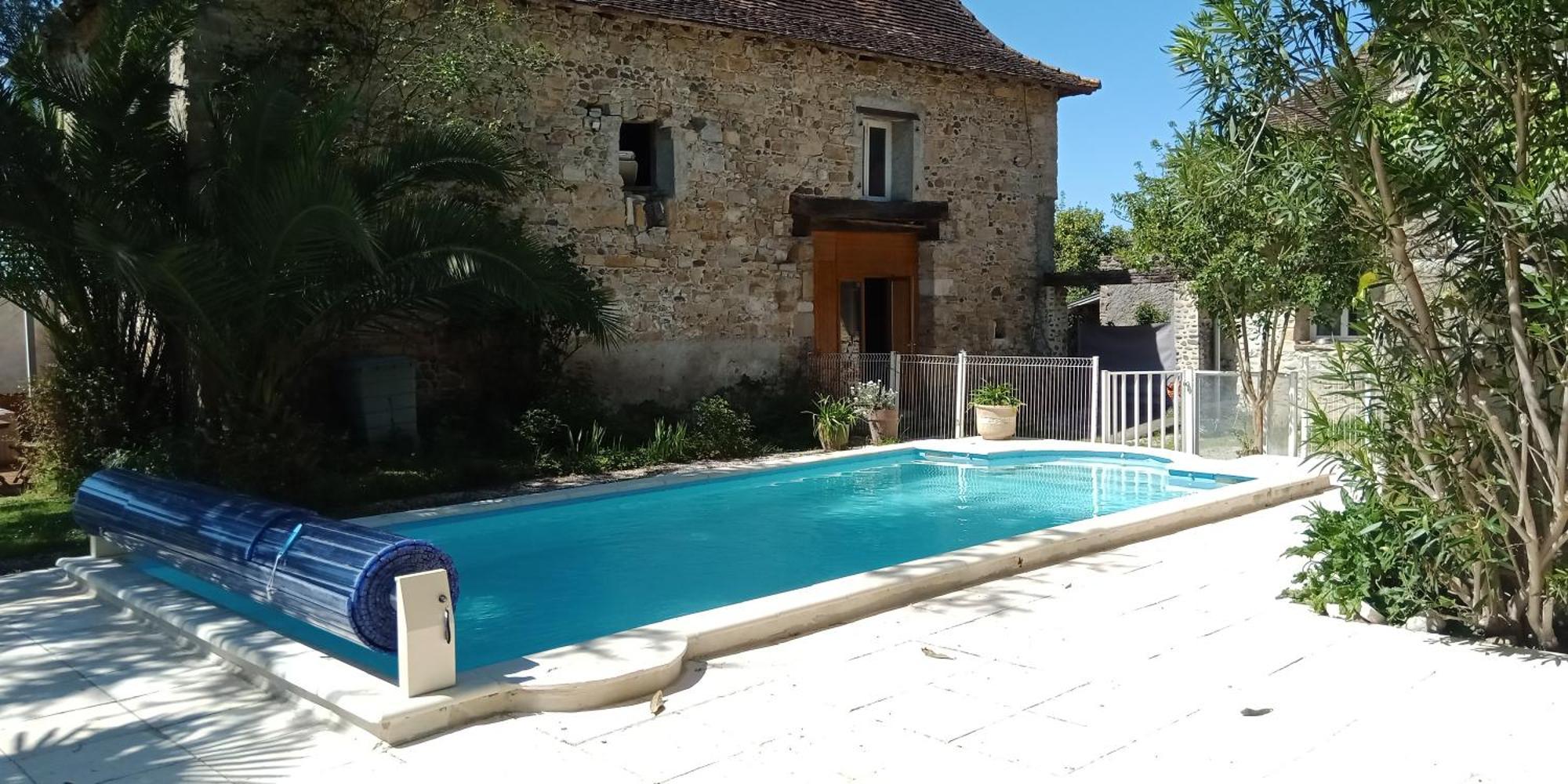 Gite de 6 à 14 pers avec Piscine-Jacuzzi- Salle des fêtes Bastanes Exterior foto
